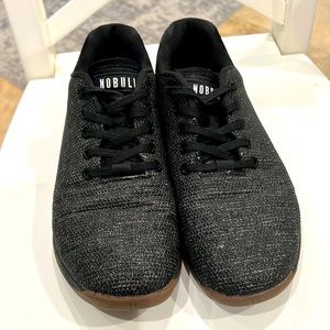 NOBULL Black Heather Dark Gum Trainer
